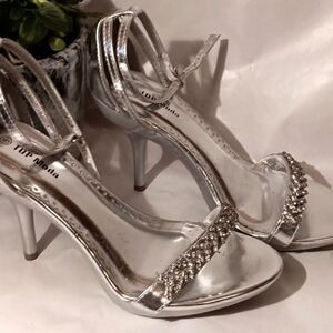 TOP Moda Silver Heels